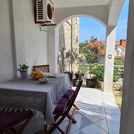 The View * Jelsa (Hvar)